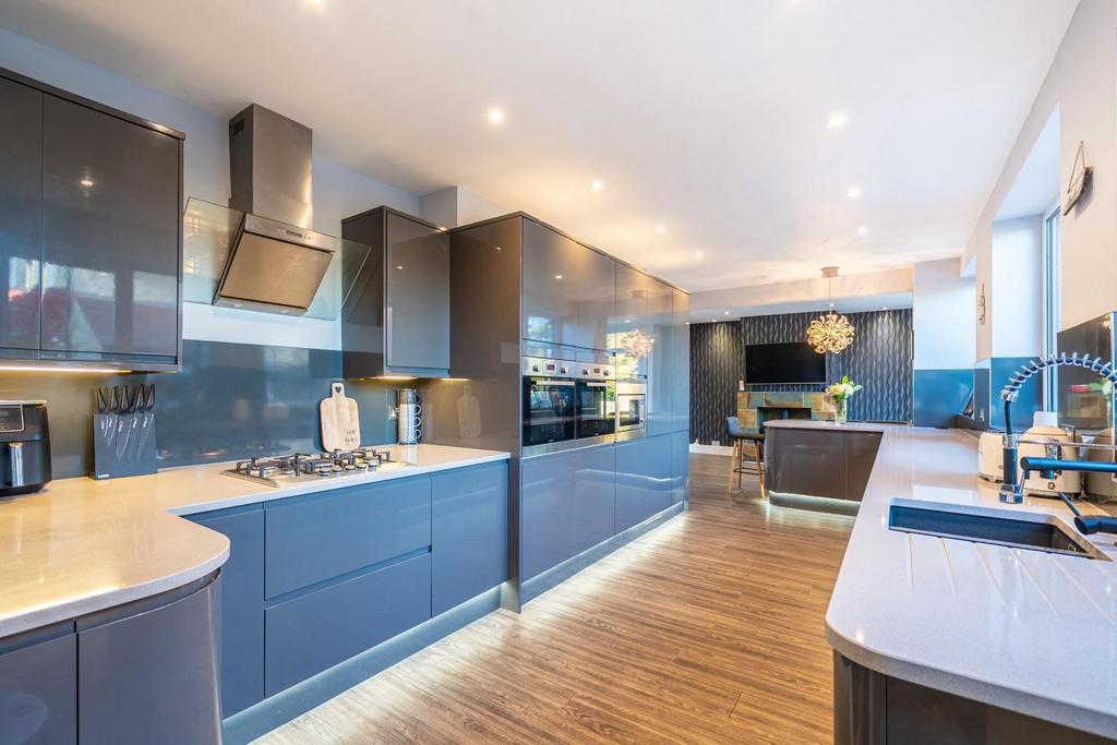 25236 99 Kingsgate 019.jpg