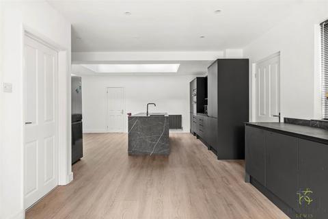 undefined, The Groaten, Evesham WR11
