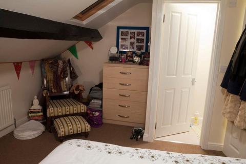4 bedroom private hall to rent, New Road, Lancaster LA1