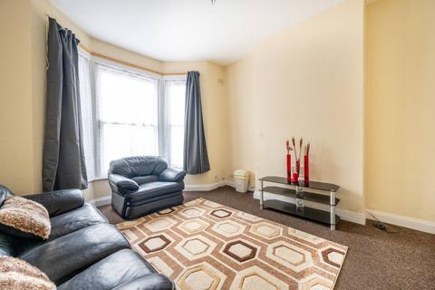 Romford Road, Forest Gate, London, E7