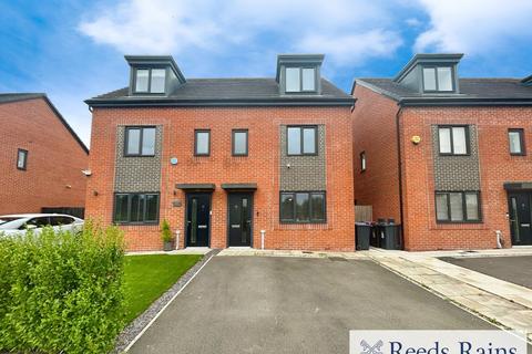 13 Riverside Way, Salford, M6 6HN