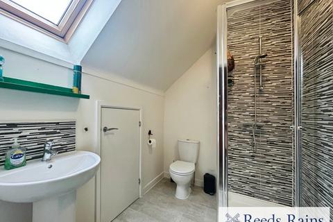 13 Riverside Way, Salford, M6 6HN