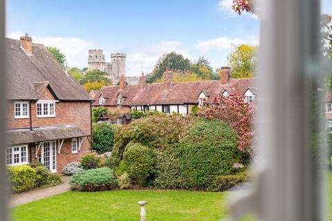 undefined, Bridge End, Warwick