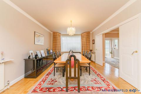 6 bedroom detached house for sale, Grosvenor Gardens, London NW11