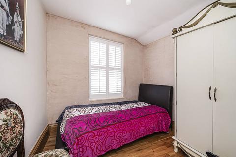 11 Granville Road, London, N13 4RR
