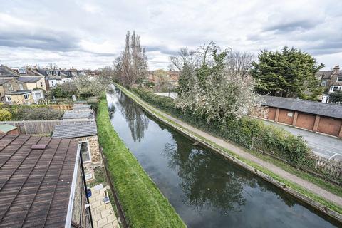 11 Granville Road, London, N13 4RR
