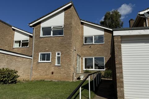 Mill View Close, Woodbridge, IP12