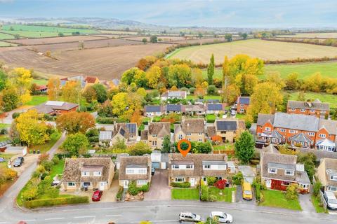 2 bedroom detached bungalow for sale, Carson Close, Stretton-On-Fosse GL56