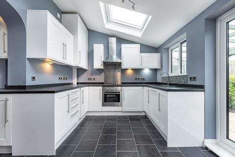 3 bedroom terraced house for sale, Cricket Road East Oxford OX4 3DG