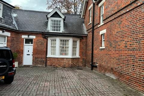 1 bedroom cottage to rent, St. Peters Avenue, Caversham, Reading, Berkshire, RG4 7DH