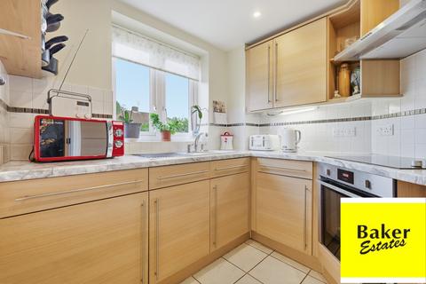 2 bedroom retirement property for sale, White Hart Lane, Romford RM7