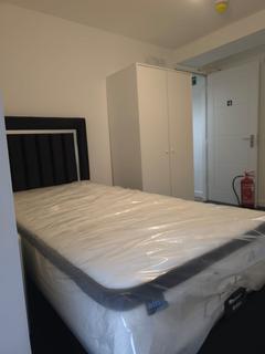 1 bedroom in a house share to rent, Mariner Street, Swansea SA1