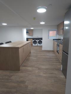 1 bedroom in a house share to rent, Mariner Street, Swansea SA1