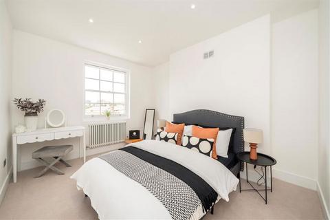 3 bedroom flat for sale, Park Hill, London SW4