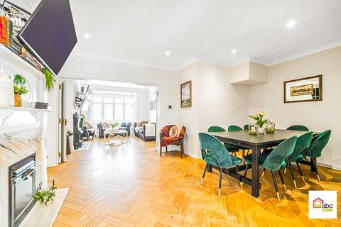 undefined, The Avenue, Hornchurch, RM12