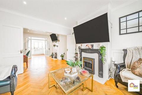 undefined, The Avenue, Hornchurch, RM12