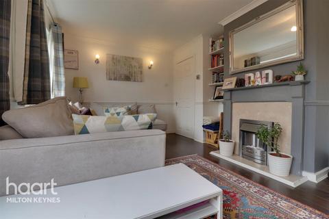undefined, Melrose Avenue, Bletchley