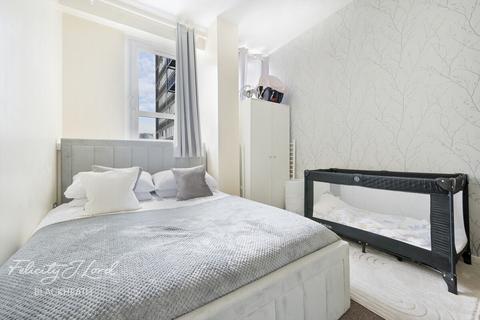 2 bedroom apartment for sale, Calderwood Street, London