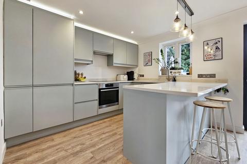 23 Bakers Close, Comberton, Cambridge, CB23 7DJ
