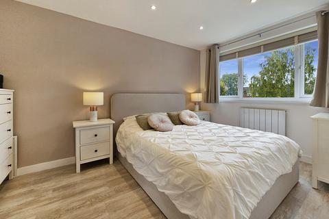 23 Bakers Close, Comberton, Cambridge, CB23 7DJ