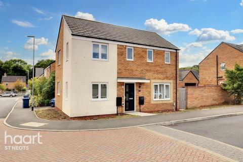 3 bedroom detached house for sale, Bloomfield Drive, Huntingdon