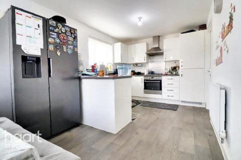 3 bedroom detached house for sale, Bloomfield Drive, Huntingdon