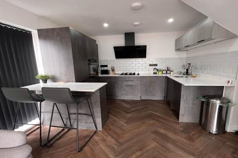 undefined, Arbour Edge, King George V Drive East, Heath