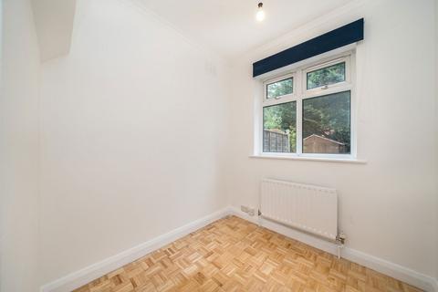 undefined, Bramley Close, Whitton TW2