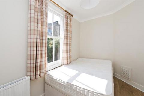 undefined, Yukon Road, London SW12