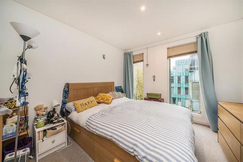 2 bedroom flat to rent, Balham Grove, London SW12