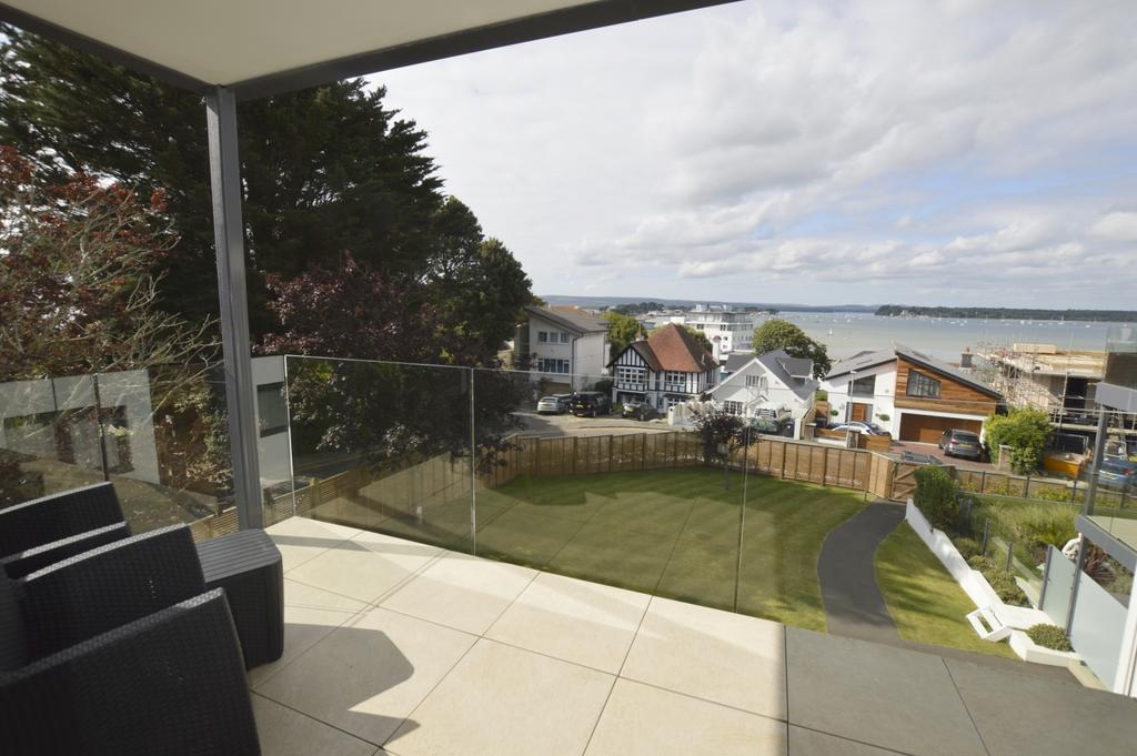 10 WL Balcony