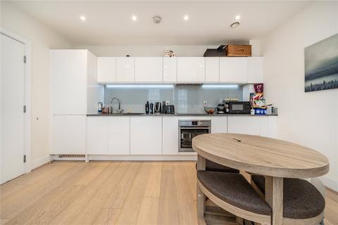 2 bedroom apartment to rent, King Street, London, W6