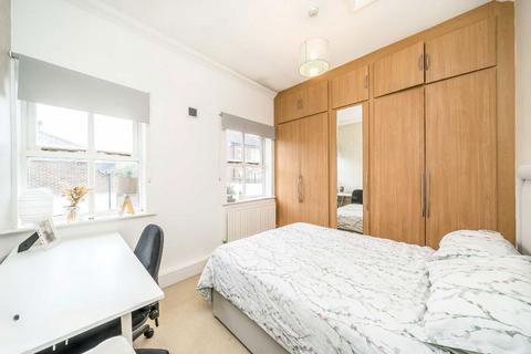 undefined, Waldo Close, London SW4