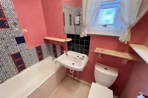 9 Bedford Road, Salisbury, SP2 7LW
