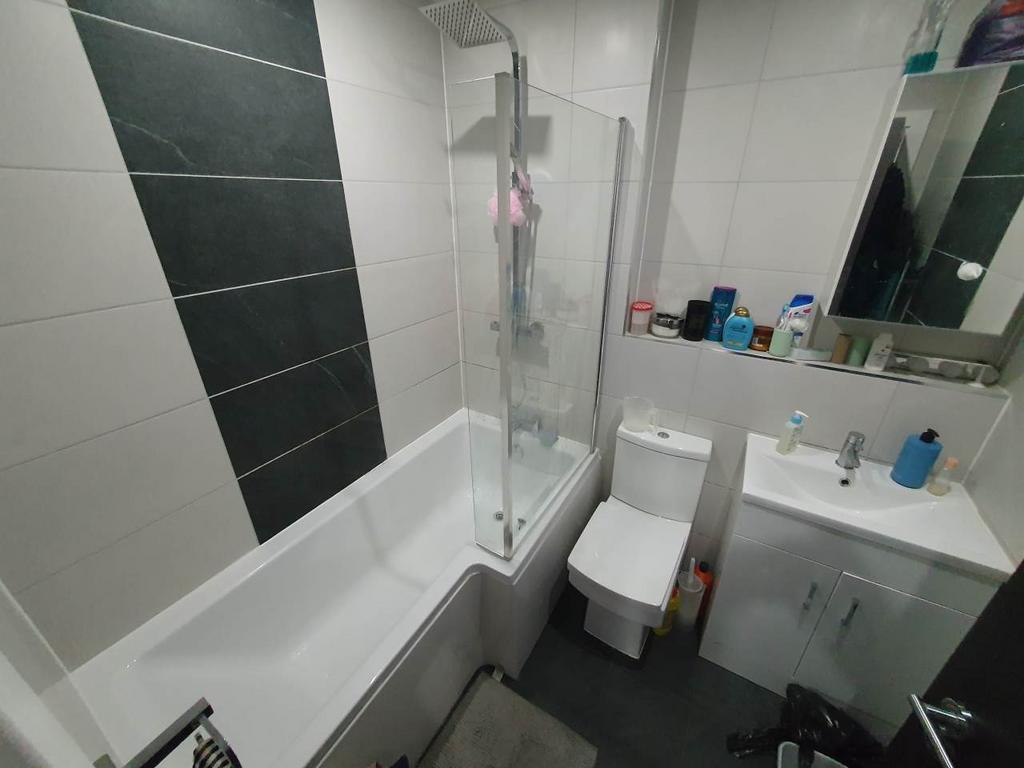 Bathroom (1)