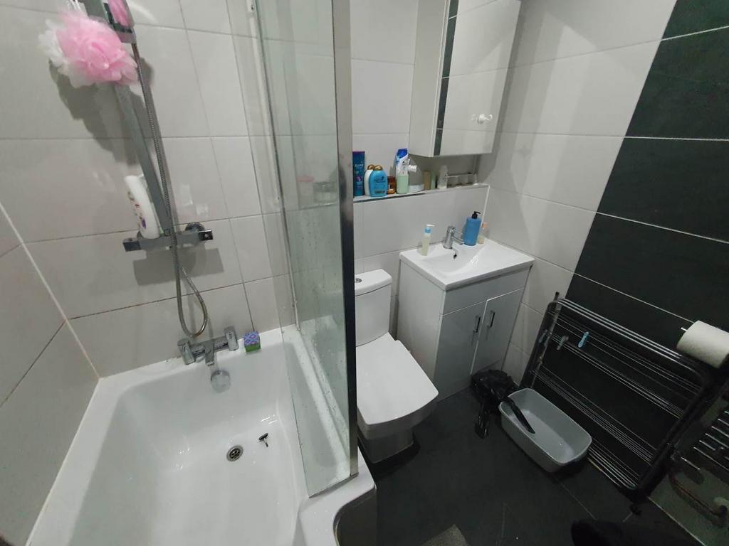 Bathroom (2)