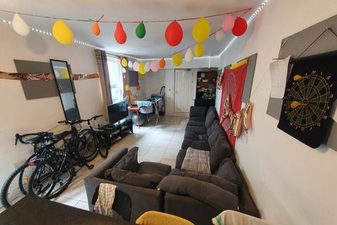 10 bedroom house to rent, Ruthin Gardens, Cathays,