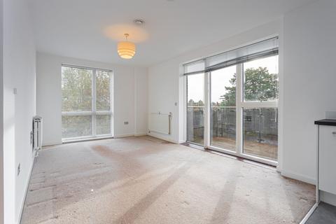 2 bedroom flat for sale, Russells Crescent, Horley RH6