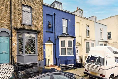 3 bedroom terraced house for sale, La Belle Alliance Square, Ramsgate