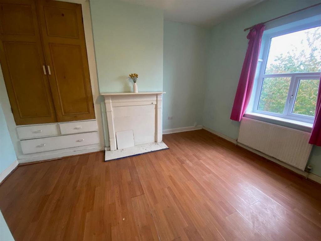 Rear bedroom.jpg