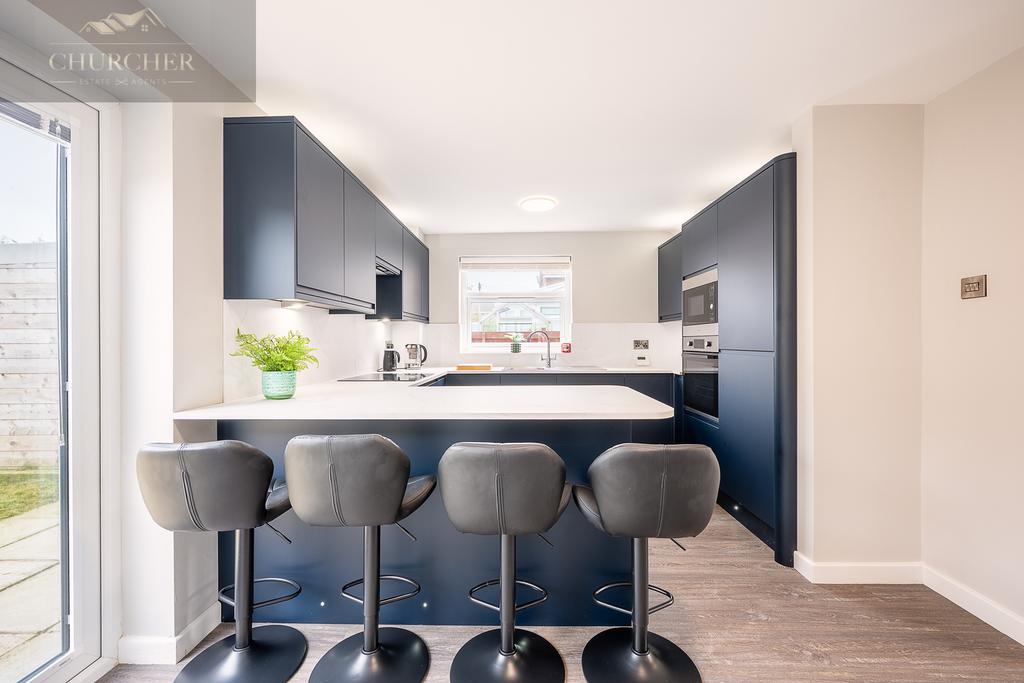 8langdale Drive-17