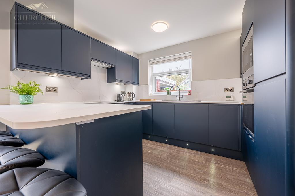 8langdale Drive-15