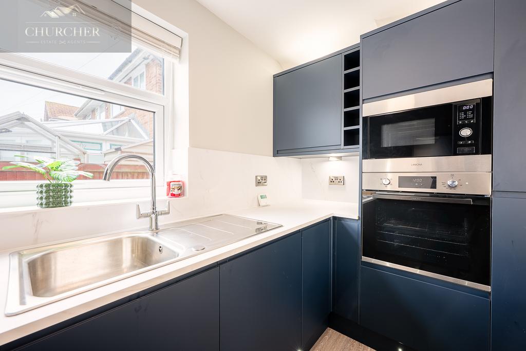 8langdale Drive-20