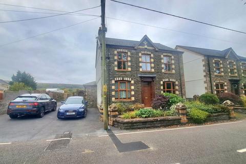 4 bedroom detached house for sale, Pentwyn Road, Betws, Ammanford, SA18