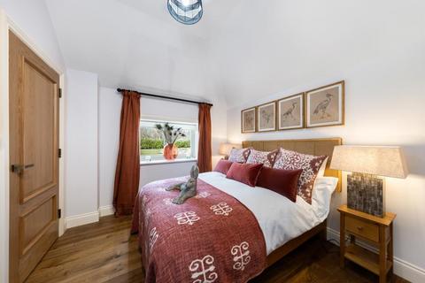 undefined, Clay Lane, Guildford GU4