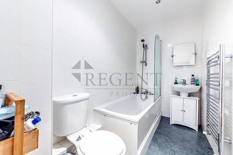 undefined, Gloucester Court, Rowcross Street, SE1