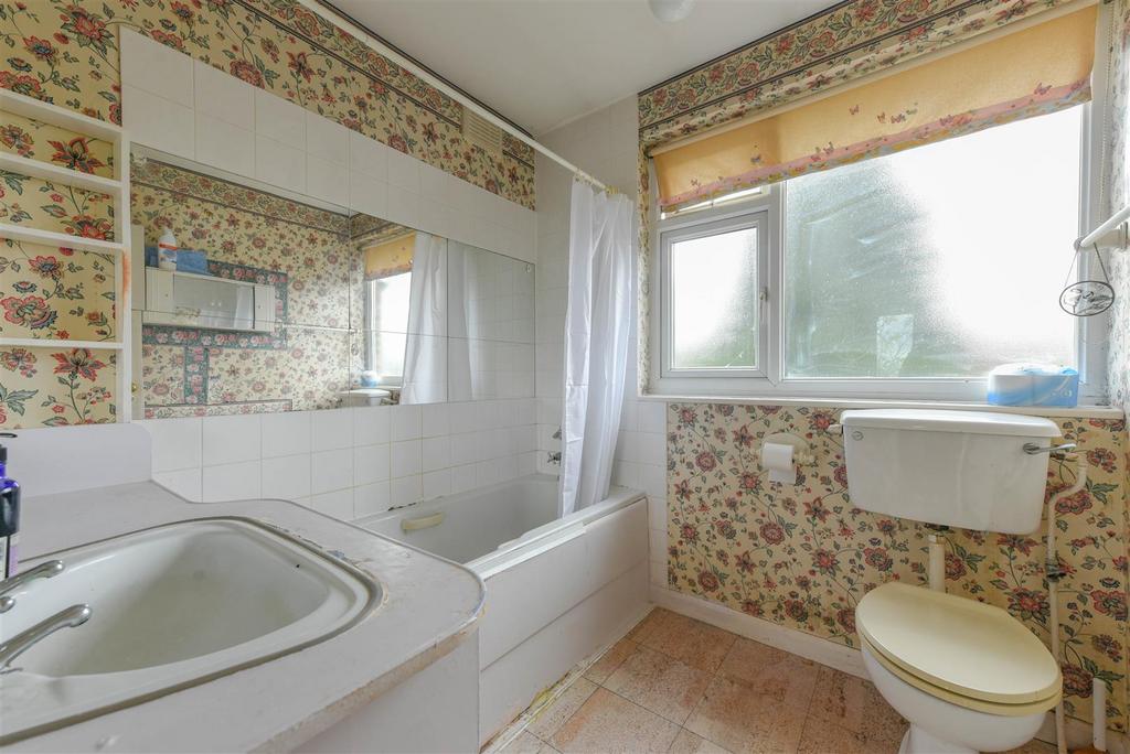 Family bathroom