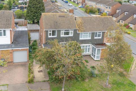 3 bedroom semi-detached house for sale, Highlands Avenue, Northampton NN3