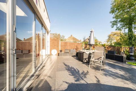 4 bedroom semi-detached house for sale, Leigham Court Road, Streatham, London, SW16