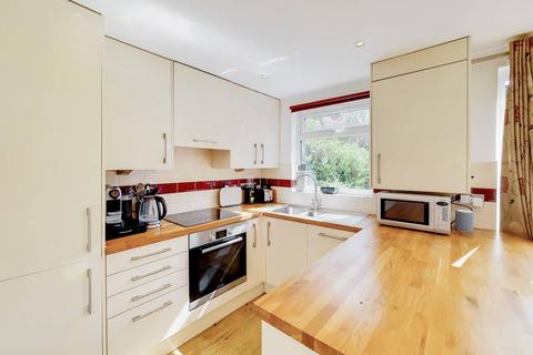 2 bedroom flat for sale, Ambleside Avenue, Streatham, London, SW16